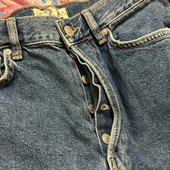 EUC We The Free Ripped Jeans - Picture 2 of 5